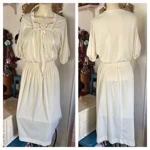 Vintage Embroidered Creamy White Nightgown